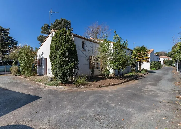 Semesterbostad Les Lauriers By Interhome *